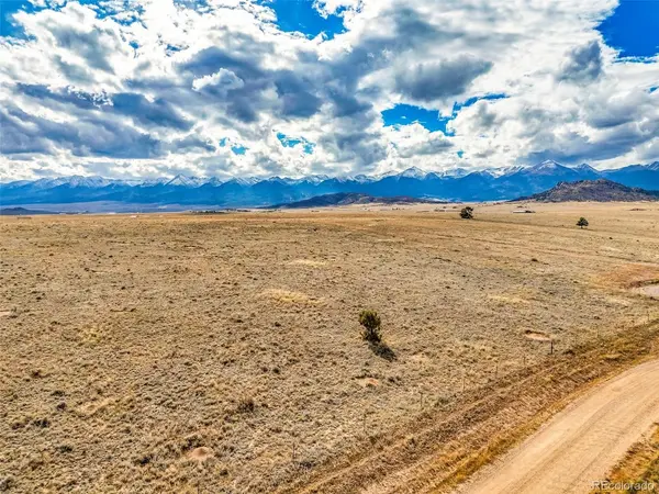 4100 Oak Grove, Westcliffe, CO 81252