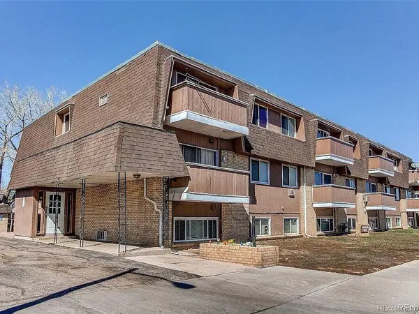 561 E GENEVA #561-103, Aurora, CO 80010