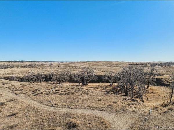21052 Way of Peace, Deer Trail, CO 80105