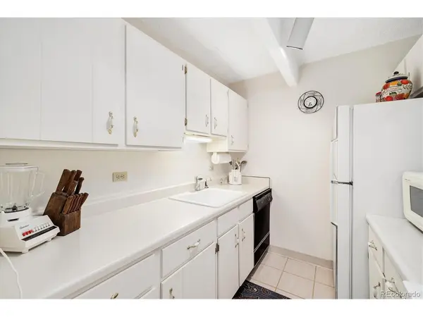 8060 E Girard #614, Denver, CO 80231
