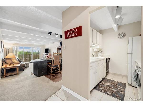 8060 E Girard #614, Denver, CO 80231