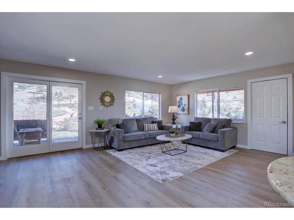 1165 Stagecoach, Lyons, CO 80540