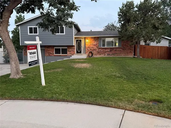 9320 W Burgundy, Littleton, CO 80123