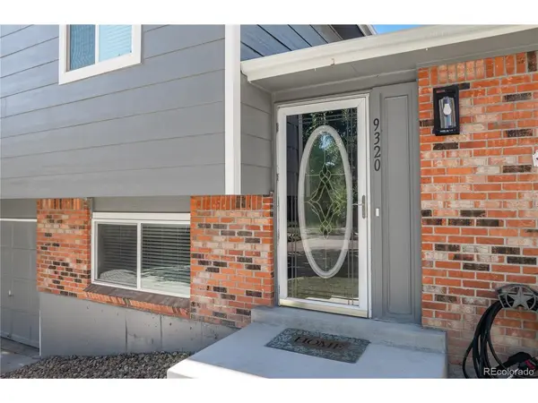 9320 W Burgundy, Littleton, CO 80123