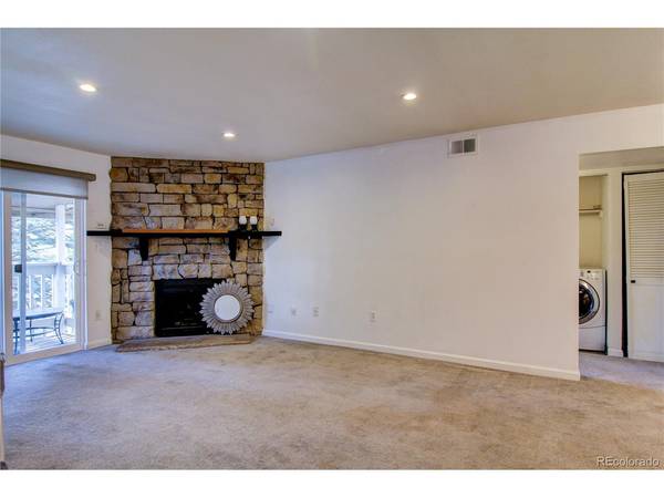 4400 S Quebec #207R, Denver, CO 80237