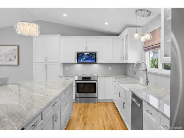 11025 E Berry, Englewood, CO 80111