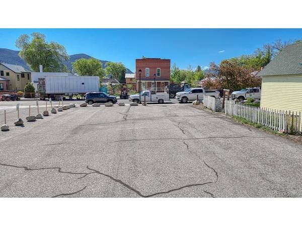 332 F, Salida, CO 81201