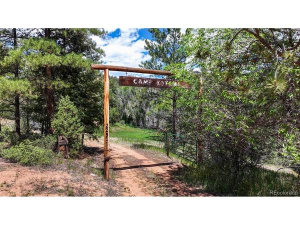 22511 Resort Creek, Foxton, CO 80433