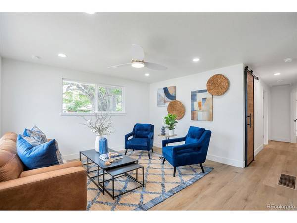 6933 W 52nd, Arvada, CO 80002