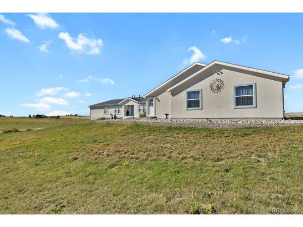 5129 S Tom Bay, Bennett, CO 80102