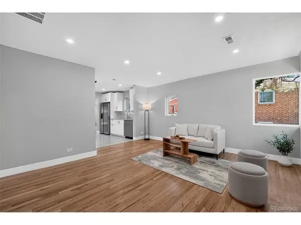 3048 N Adams, Denver, CO 80205