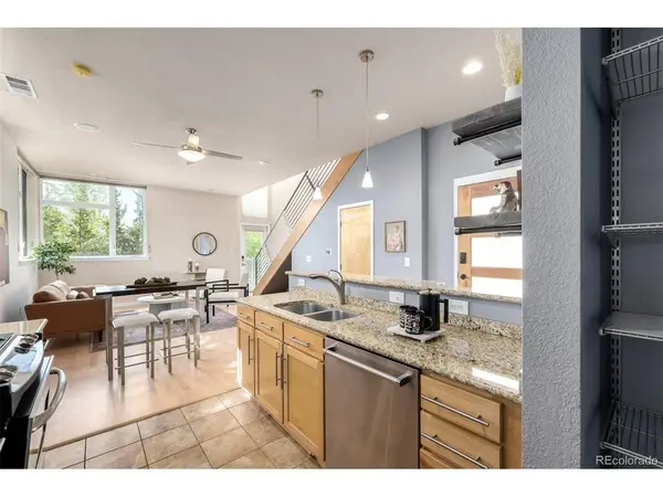 3095 Blake #2, Denver, CO 80205