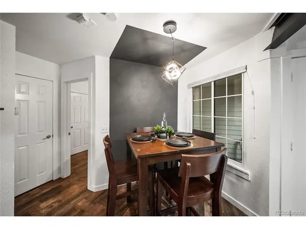 910 S Dahlia #A, Denver, CO 80246
