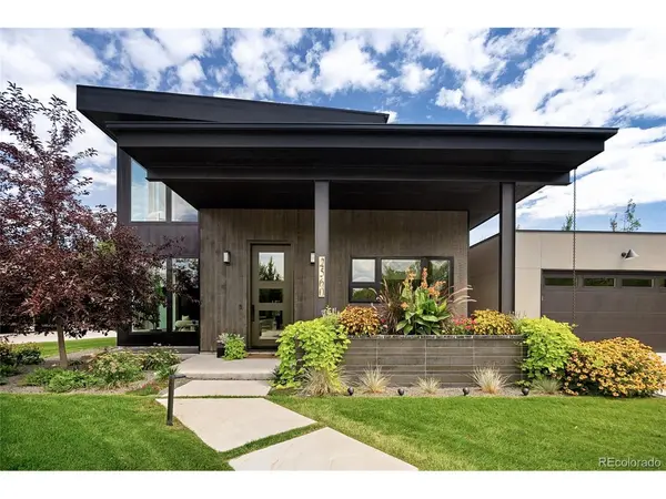 2560 Newcombe, Lakewood, CO 80215