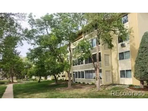 720 S Clinton #10D, Denver, CO 80247