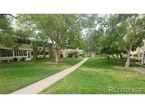 720 S Clinton #10D, Denver, CO 80247