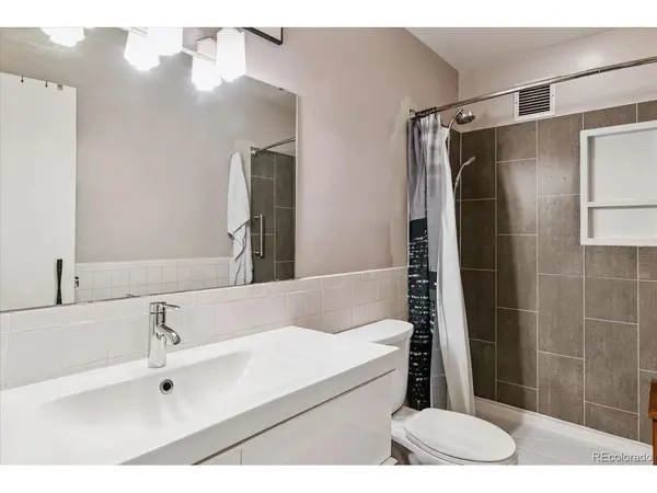 725 S Clinton #13B, Denver, CO 80247