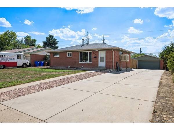 3177 Ursula, Aurora, CO 80011