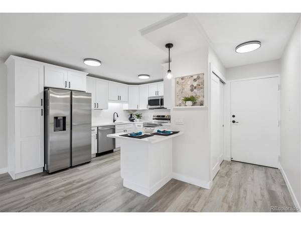 9625 E Center #10C, Denver, CO 80247