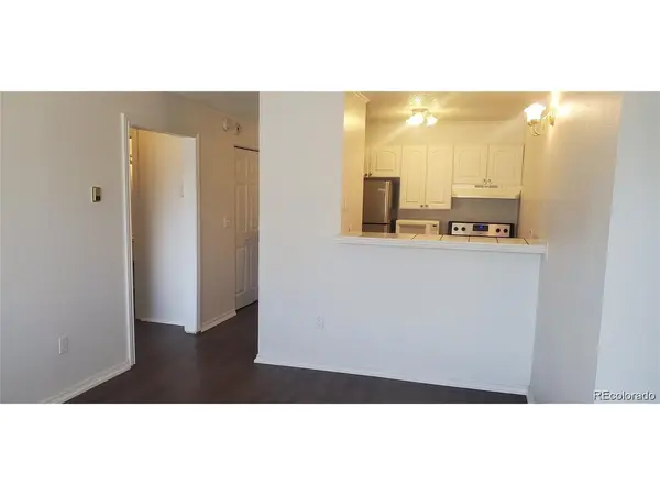 1064 Chambers #108, Aurora, CO 80011