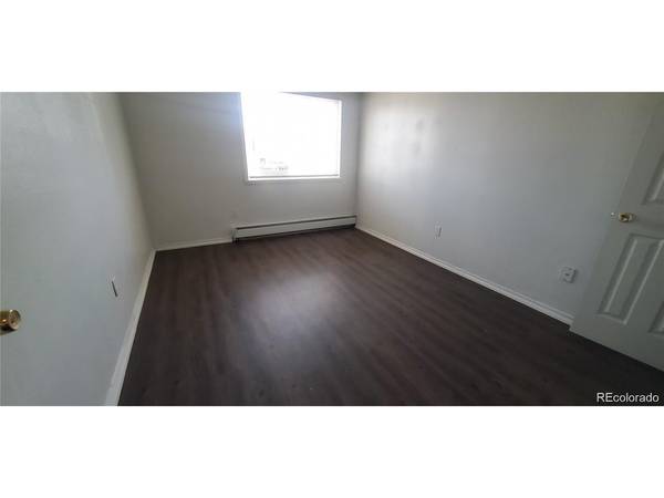 1064 Chambers #108, Aurora, CO 80011