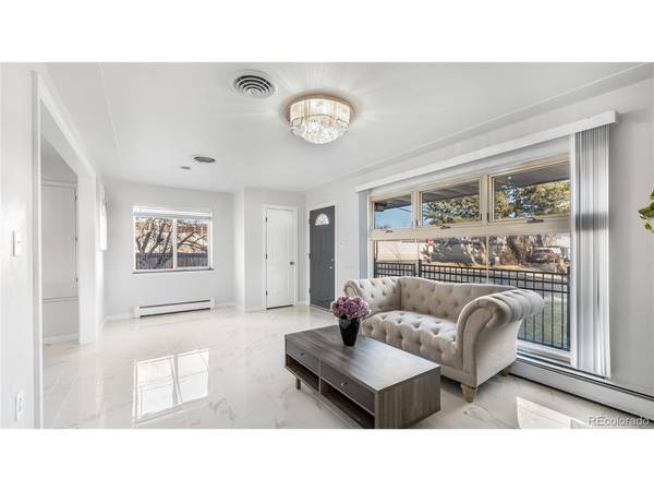 555 Everett, Lakewood, CO 80226