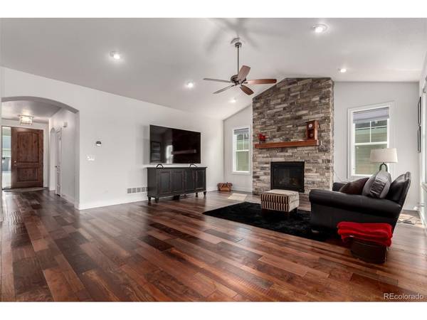 909 signal, Timnath, CO 80547