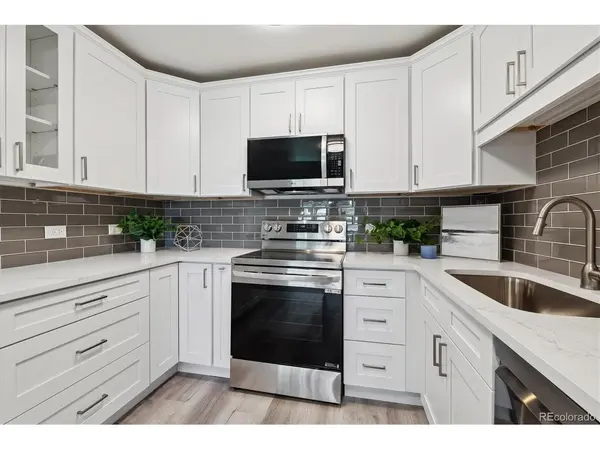 715 S Alton #5A, Denver, CO 80247