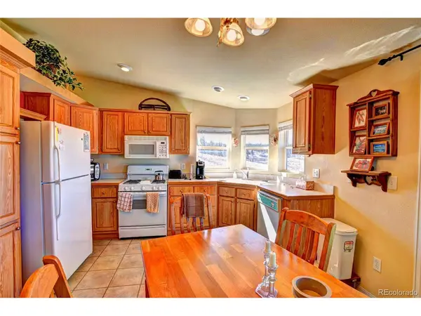 735 Apache, Como, CO 80432