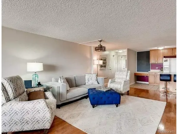 2225 Buchtel #301, Denver, CO 80210