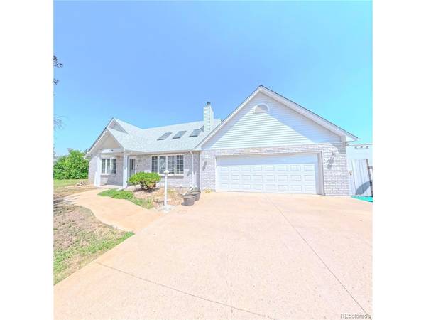 1764 Longbranch, Strasburg, CO 80136