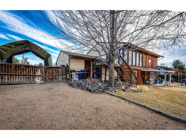 7740 W Meadow, Littleton, CO 80128