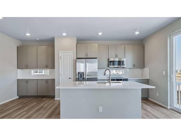 628 Wagon Wheel, Bennett, CO 80102