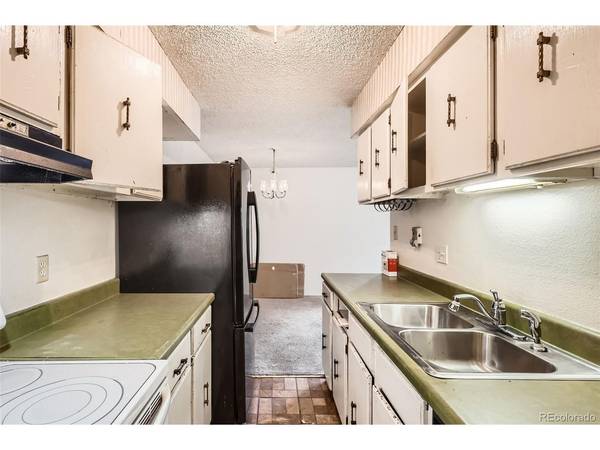 7755 E Quincy #104A6, Denver, CO 80237
