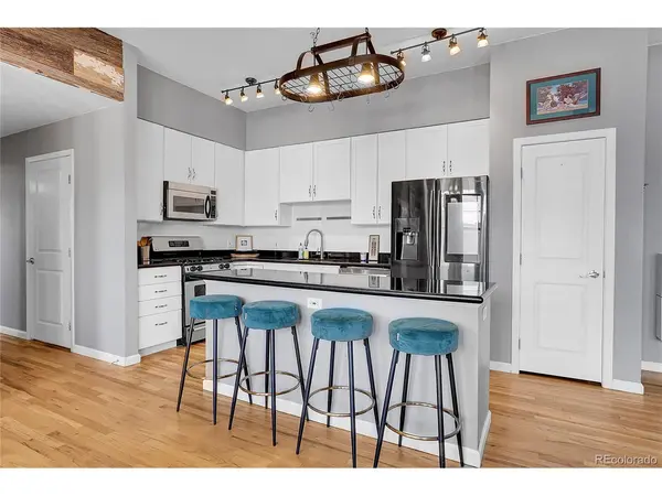1489 Steele #104, Denver, CO 80206