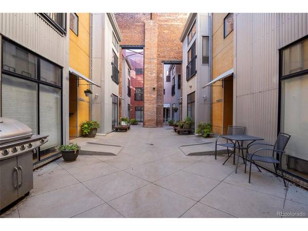 3225 Blake #8, Denver, CO 80205