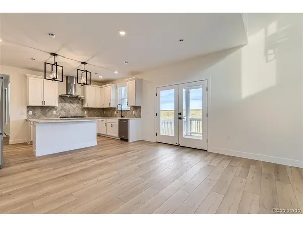42985 Colonial, Elizabeth, CO 80107