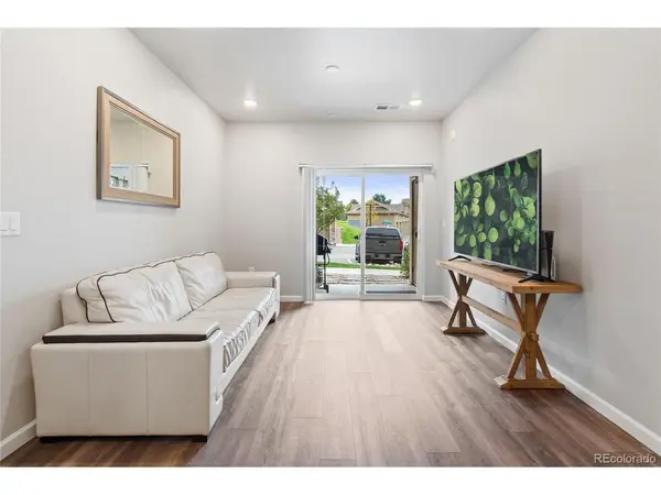 9962 W Victoria #102, Littleton, CO 80127