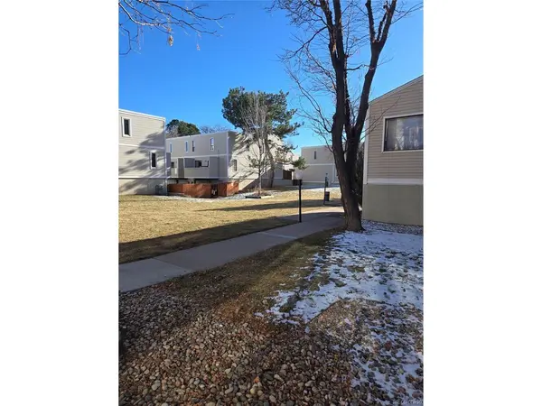 1050 S Monaco #25, Denver, CO 80224