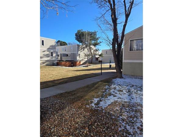 1050 S Monaco #25, Denver, CO 80224