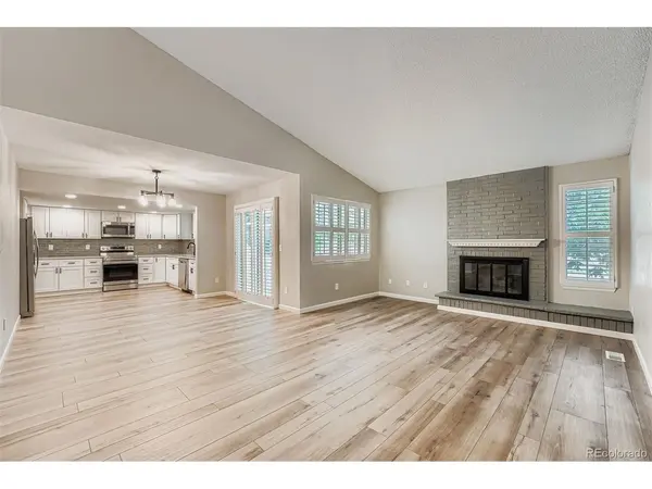 2800 S Heather Gardens #B, Aurora, CO 80014