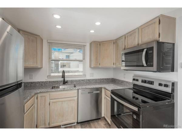 961 S Pitkin, Aurora, CO 80017