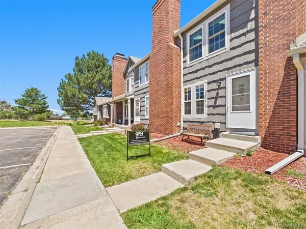 16901 E Chenango #D, Aurora, CO 80015