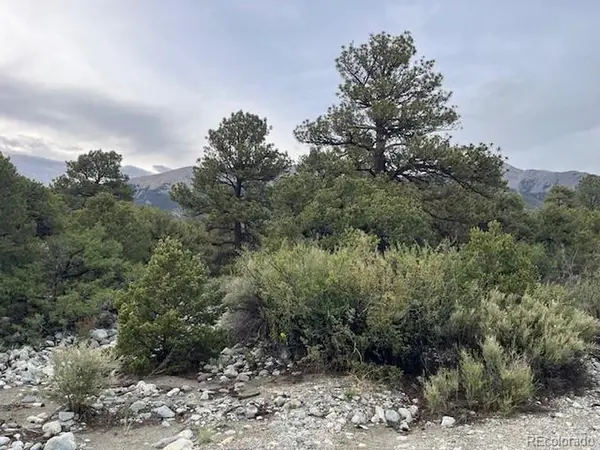 6 NN 18th, Blanca, CO 81123