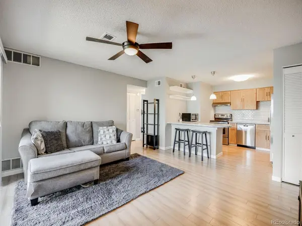 2575 S Syracuse #K201, Denver, CO 80231