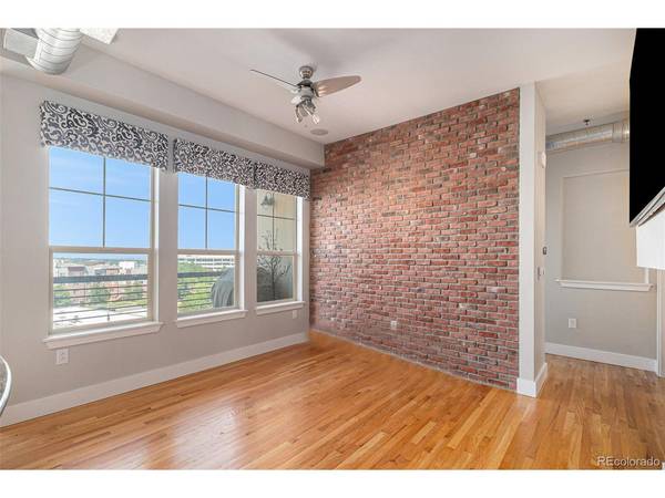 10111 Inverness Main #414, Englewood, CO 80112