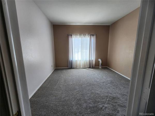 8601 E Dry Creek #8601-112, Centennial, CO 80112
