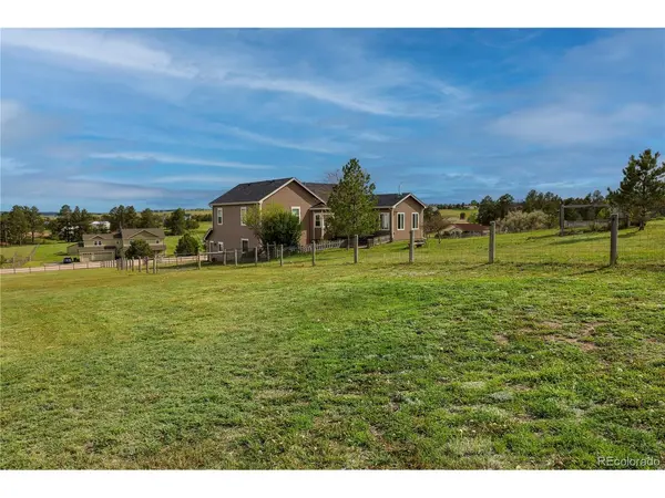 2501 Remington, Elizabeth, CO 80107