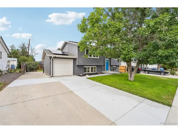 3521 W Mountain, Englewood, CO 80110