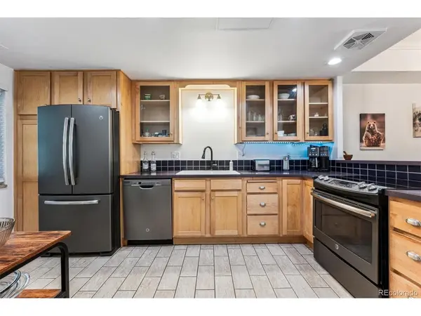 7250 Eastmoor #122, Denver, CO 80237